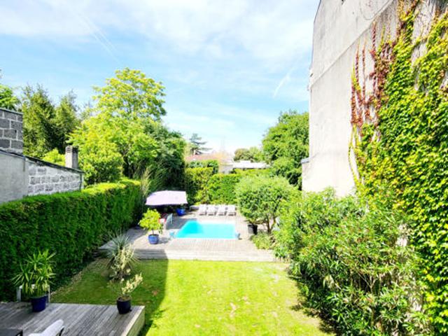 Maison Bordeaux 10 pièce s 245 m2