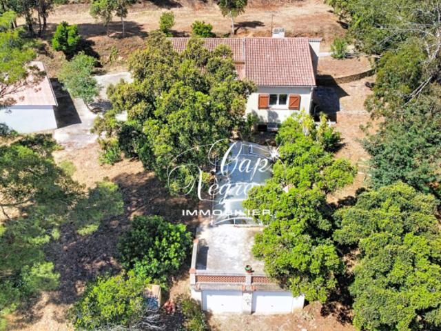 Maison Bormes Les Mimosas 5 pièce s 140.90 m2