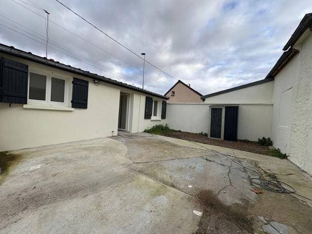 Maison Bornel 2 pièce s