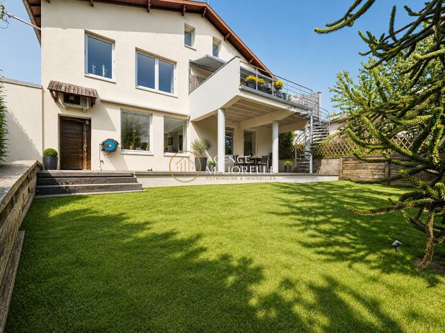 Maison Bayon, grande pièce de vie, 4 chambres, garage, terrasse sans vis à vis