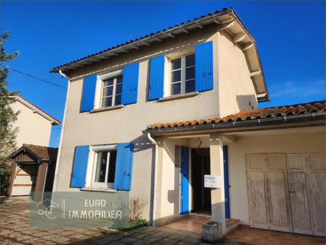 Maison Bazas centre 80m2 3 chambres Garage 530m² de te. 80m² Bazas