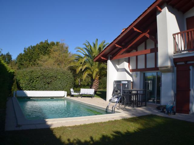 Maison Bassussary golf du Makila Club T4 et combles 130m² Bassussarry