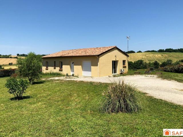 MAISON BBC AVEC VUE, QUATRE CHAMBRES ET JARDIN DE 2344M²