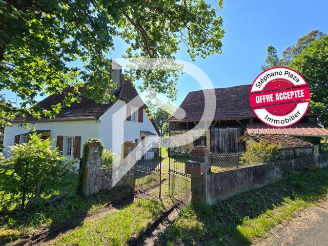 Maison Béarnaise de 114 m² et Dépendance sur un terrain de 1. 114m² Doazon