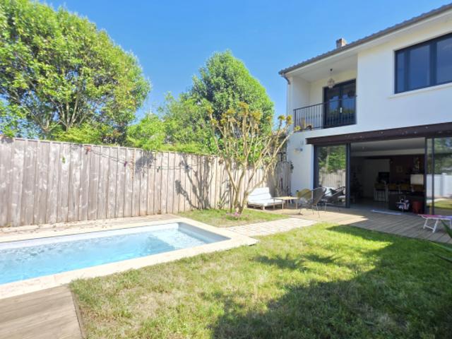 MAISON BEGLES LA RAZE / COLLEGE BERTHELOT