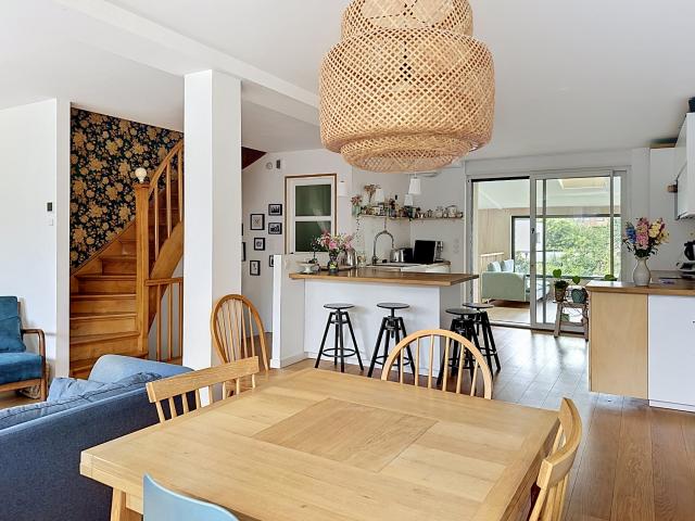 MAISON BEL ETAGE RÉNOVÉE DE 132M2 SUR WATTIGNIES LE VILLAGE
