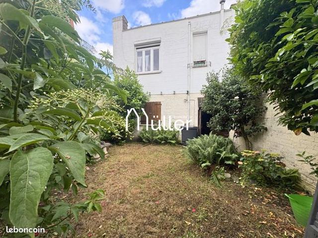 Maison bel étage 1 chambre avec jardin et grand garage – Idéal premier achat