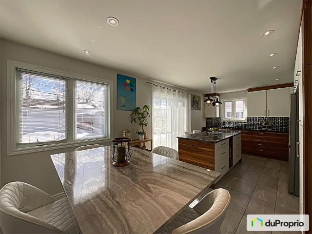 Maison bi génération à vendre Fabreville 3 chambres #1094