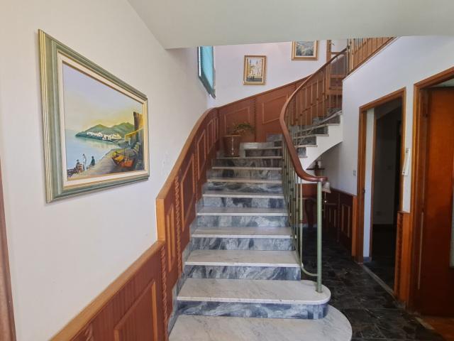 Maison Biguglia 7 pièce s 175 m2