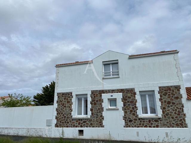 Maison Brem Sur Mer 4 pièce s