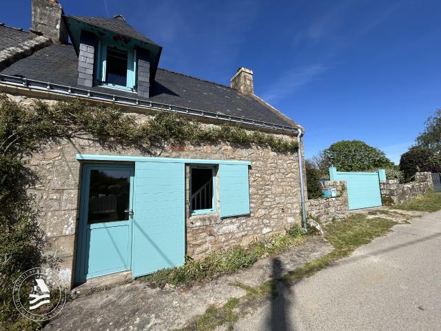 Maison bretonne en pierres Charme et potentiel au coeur de Locmariaquer
