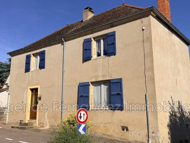 Maison brionnaise de village à rénover, 127 m2 habitables