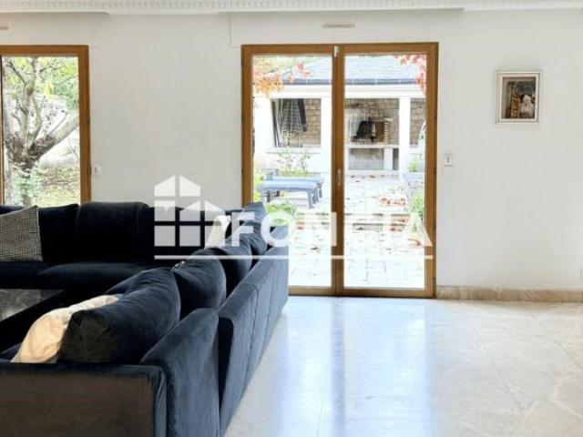 Maison • Buzenval
