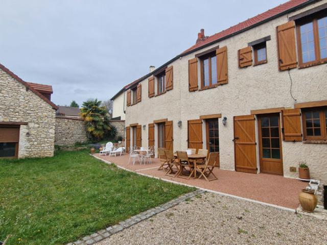 Maison Buchelay de 5 pièces avec dépendance aménagée sur 446m² de terrain