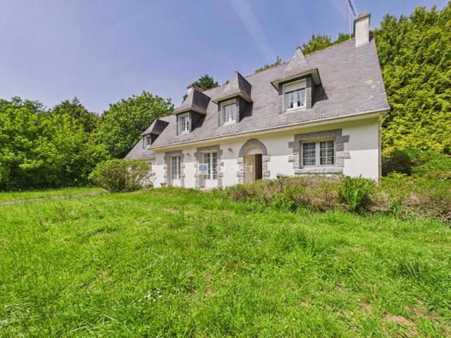 Maison Gouesnach 5 pièce s 151 m2 Propriété avec fort potentiel sur plus de 5 hectares