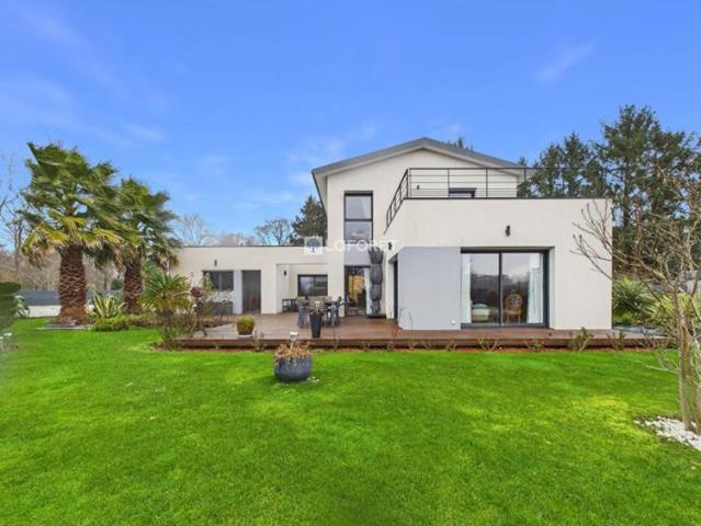 Maison Gouesnach 5 pièce s 186m2