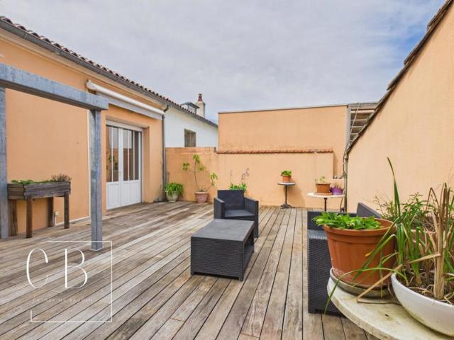 Maison, Garage et Terrasse Centre Ville La Rochelle
