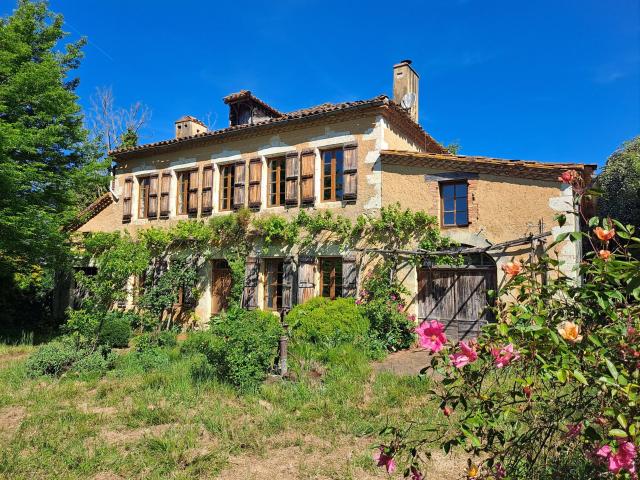 Maison Gasconne de Caractère au Coeur d'un Jardin Luxuriant 224m² Eauze