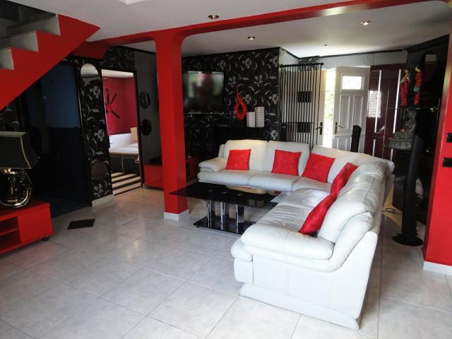 Maison Gex 4 pièce s 191.68 m2 192m² Gex