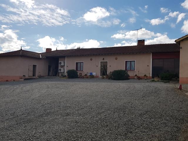Maison gersoise plain pied dépendances Vue dominante sur. 128m² Lombez