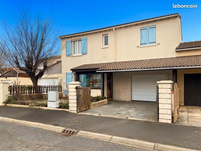 Maison gerzat 102m2 dpe c 5 pieces jardins