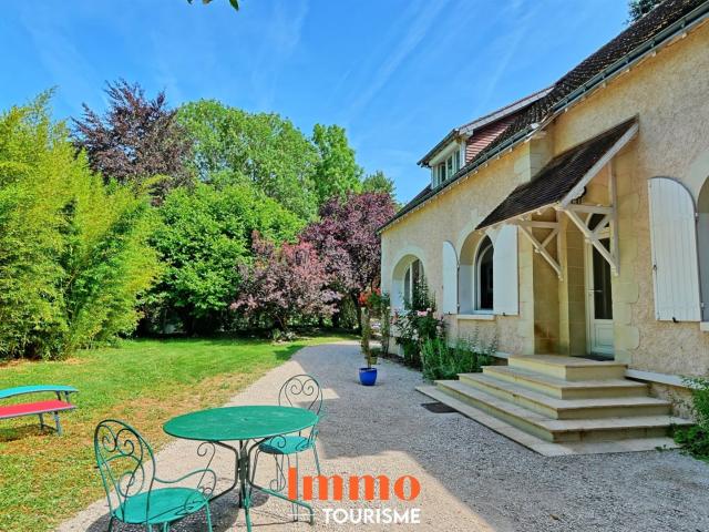 Maison, gîtes, profession libérale au coeur d'Amboise 316m² Amboise