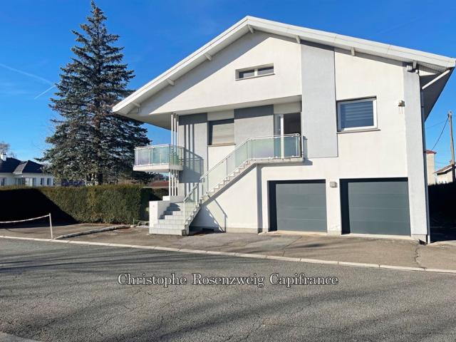 Maison d’architecte à fort potentiel – 249 m² habitables sur 8 ares de terrain