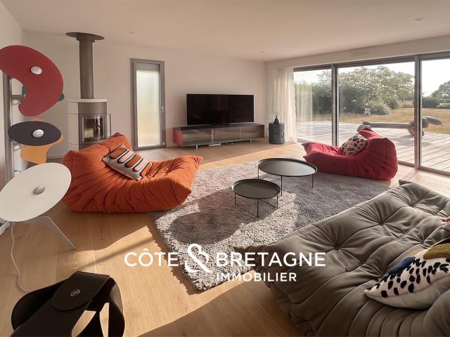 MAISON D’ARCHITECTE A THEIX NOYALO DANS LE MORBIHAN | Réf: 2026154