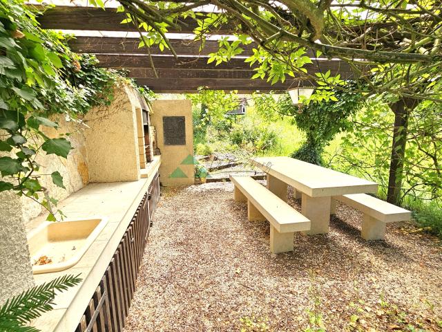 Maison d’Architecte de 218 m2 dans un écrin de Verdure