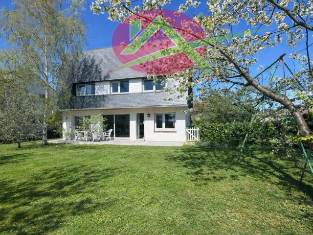 Maison d’architecte de 224 m2 offrant de multiples possibilités