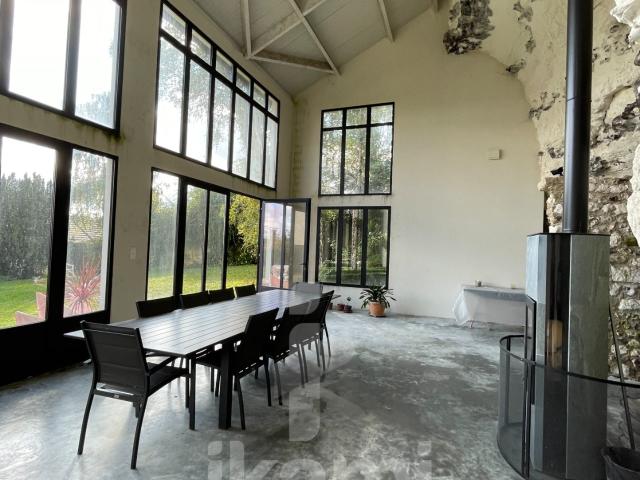 Maison d’exception 207 m2 avec atelier vitré La Roche Guyon
