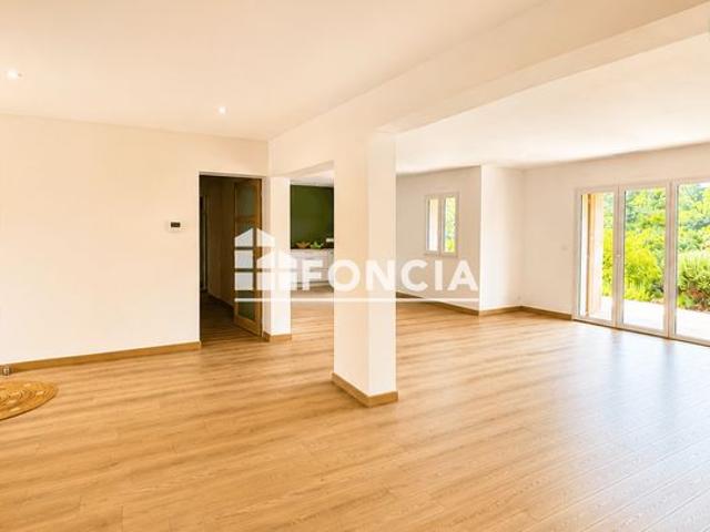 Maison d’exception de 155 m² de plain pied – Vue panoramique sur les hauteurs de Nîmes