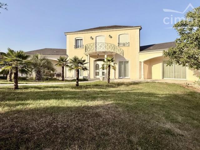Maison d’exception – Volumes, lumière et art de vivre au calme absolu
