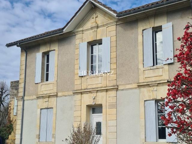 MAISON D HABITATION
