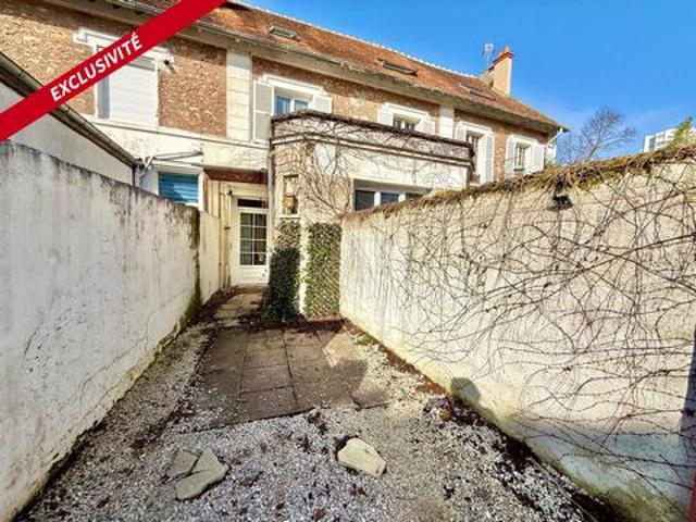 Maison Dammarie avec beaucoup de charme jardin