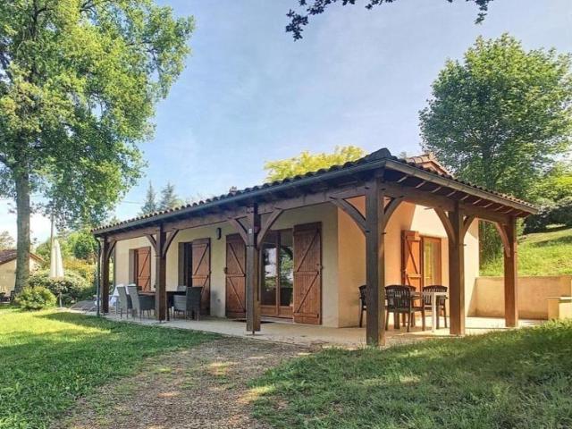 Maison dans un village de vacances à Gourdon