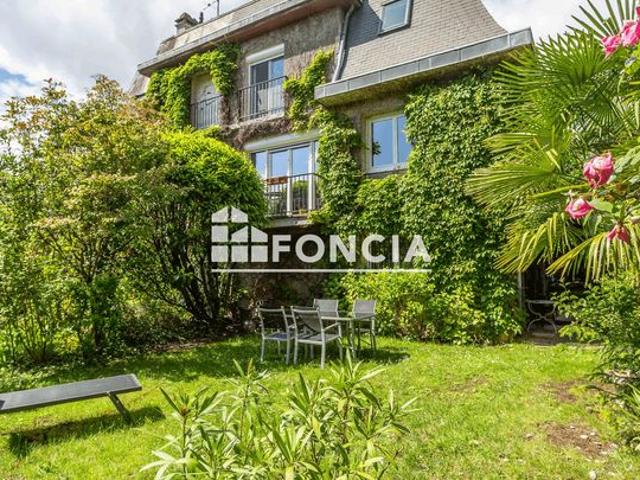 Maison dans un cadre de vie prestigieux et une adresse de haut standing