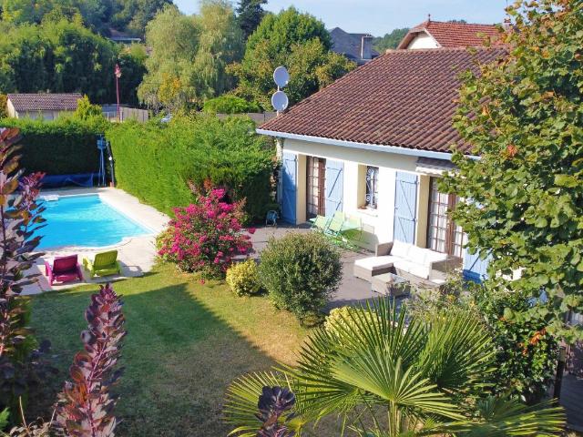Maison avec piscine dans Vergt