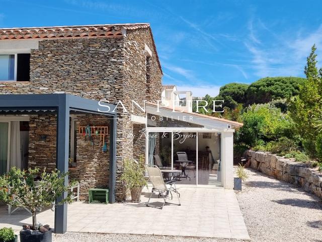 Maison dans domaine avec piscine à 900 mètres de la mer 85m² Les Issambres