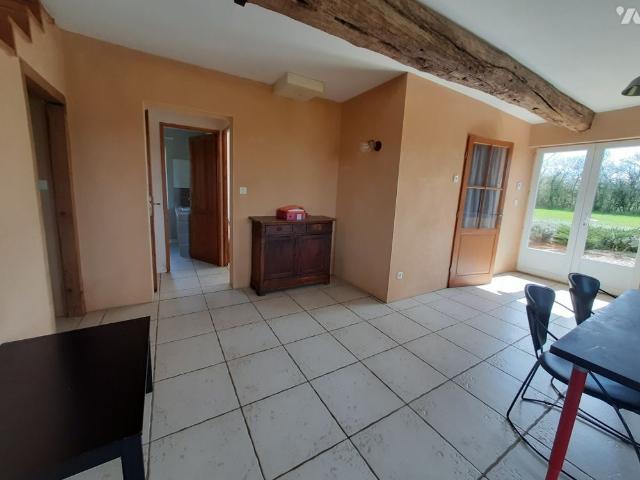 Maison dans hameau calme