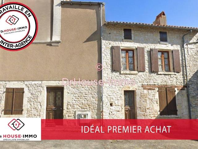 Maison dans le centre de Pamproux 120m², 3 chambres