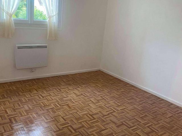 Maison dans résidence tranquille