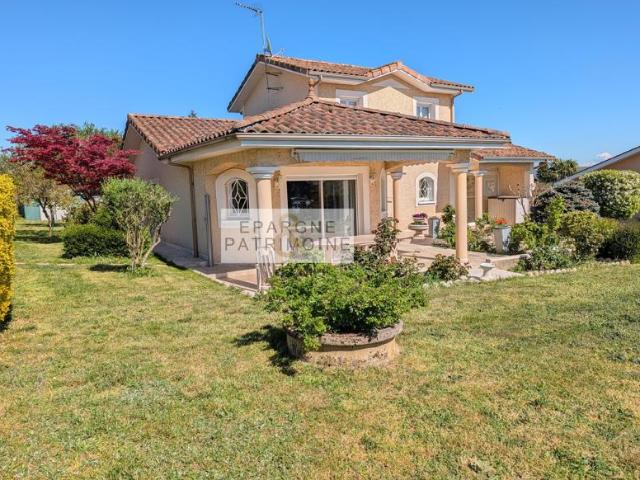 Maison d'architecte 152m2 garage 41m2 terrain 1000m2 Hyper centre Satolas et Bonce
