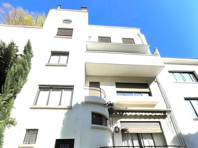 Maison d'architecte 302 m2 jardin rooftop garage M