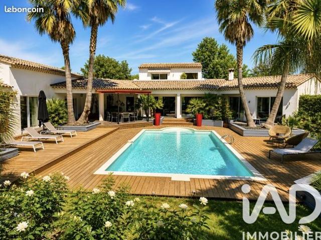 Maison d'architecte 7 pièces 250 m²