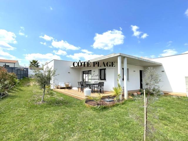 MAISON D'ARCHITECTE 4 PIECES VAUX SUR MER AU PRIX DE 546 000 € F