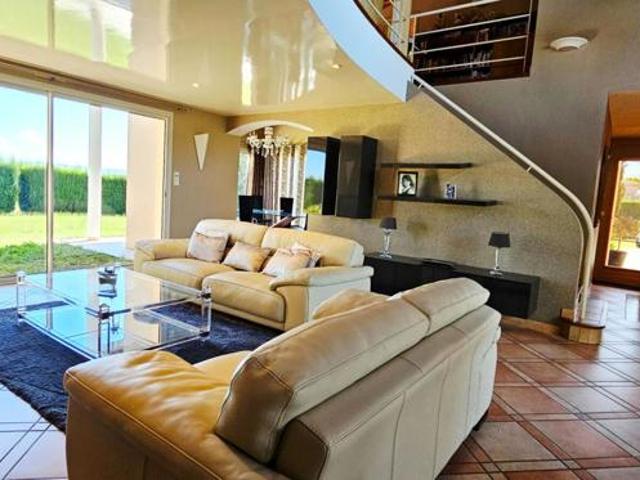 Maison d'architecte Castelnaudary 7 pièce s 181 m2