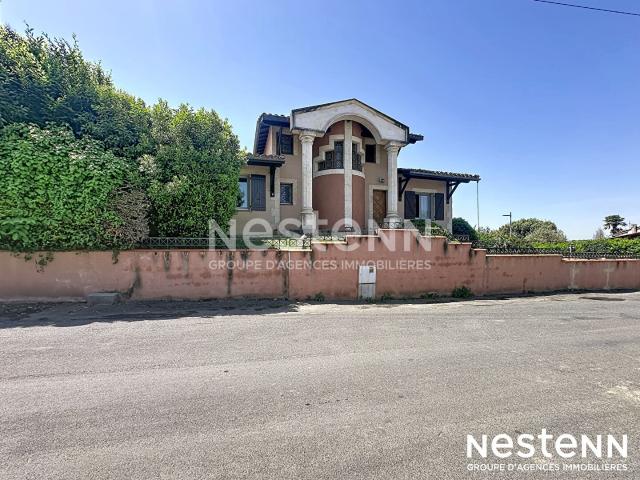 Maison d'architecte a vendre avec garage sur Auch 122 m2 4 c. 122m² Auch