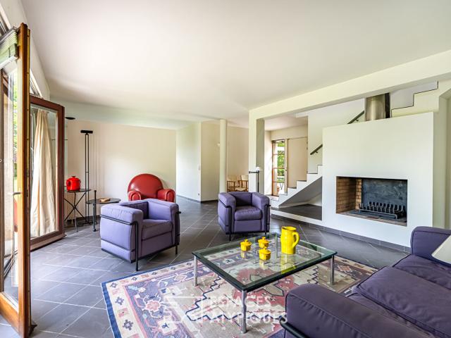 Maison d'architecte au cadre privilégié à Montfort