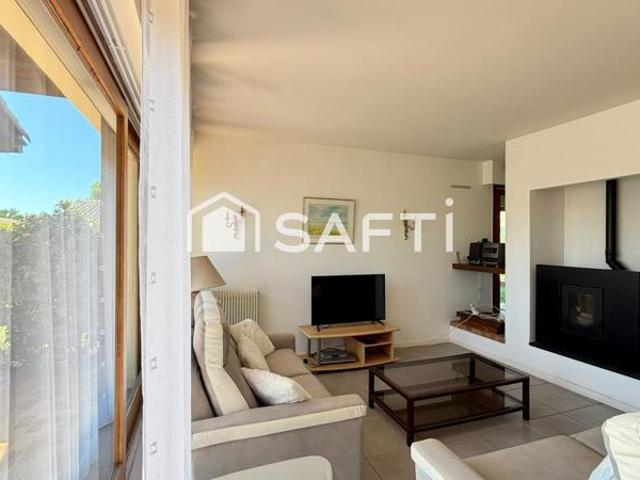 Maison d'architecte au calme dans un secteur prisé
